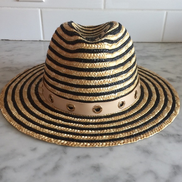 Beautiful Fedora Hat - Picture 4 of 6